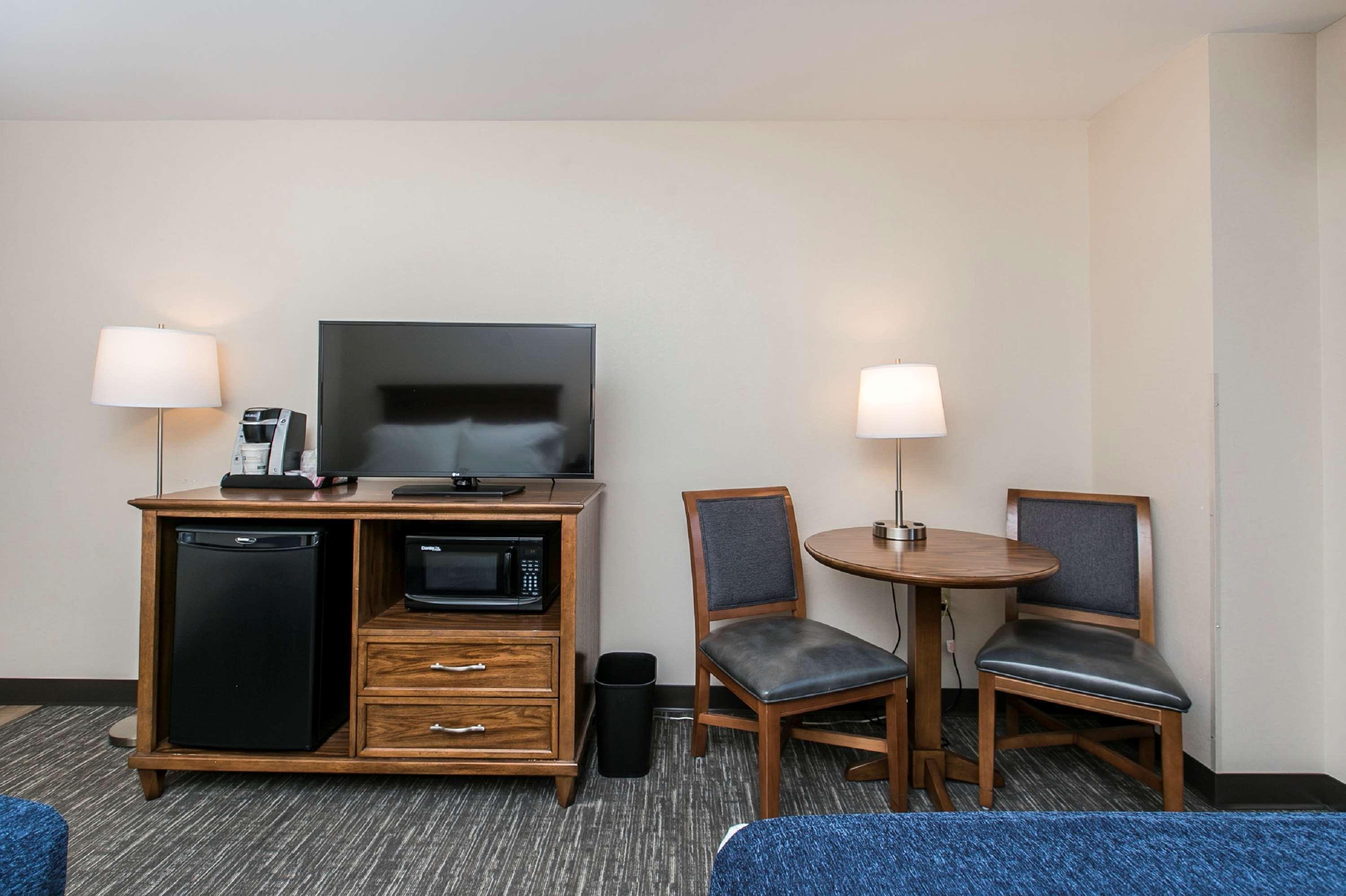 Surestay Plus Hotel By Best Western Elizabethtown Hershey מראה חיצוני תמונה