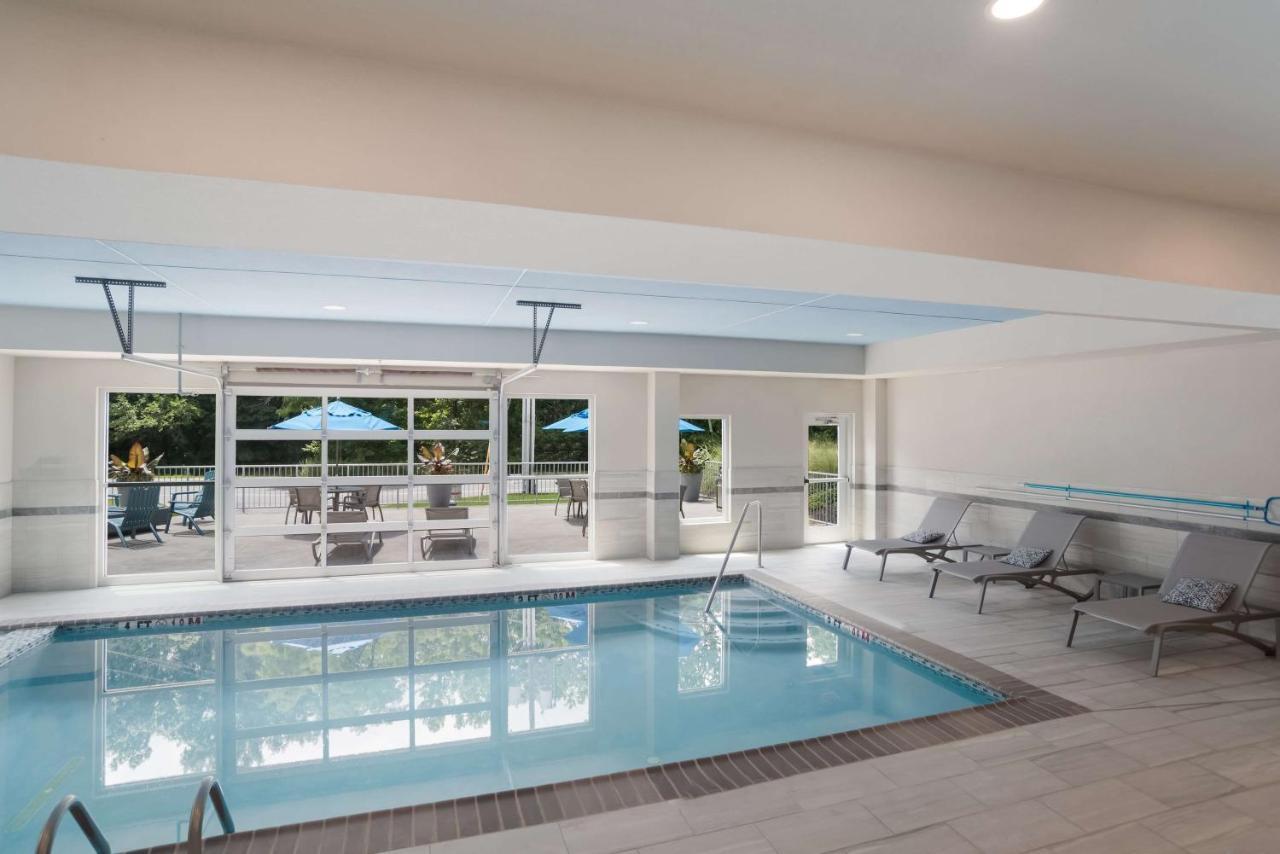 Surestay Plus Hotel By Best Western Elizabethtown Hershey מראה חיצוני תמונה